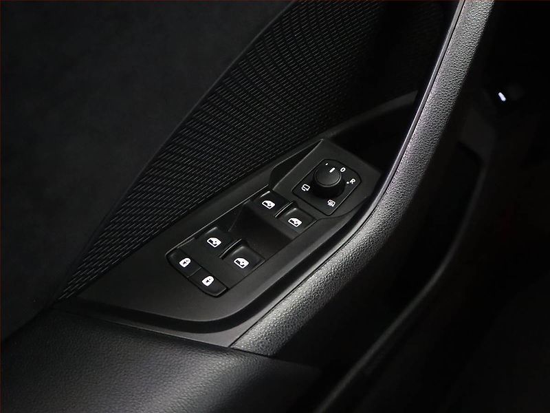 Škoda Octavia (2020) RS 2.0 TSI - fotka 20 z 27