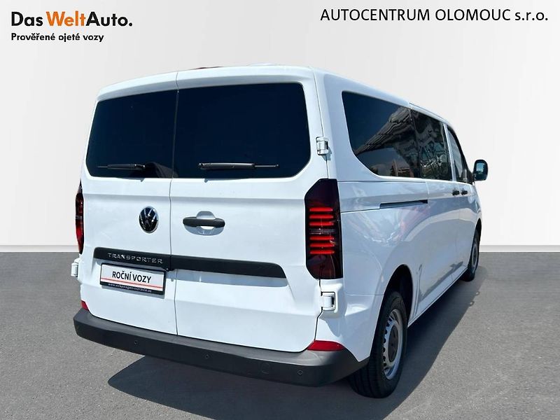 Volkswagen Transporter (2026) T7 2.0 TDI DR 9 míst - fotka 2 z 29