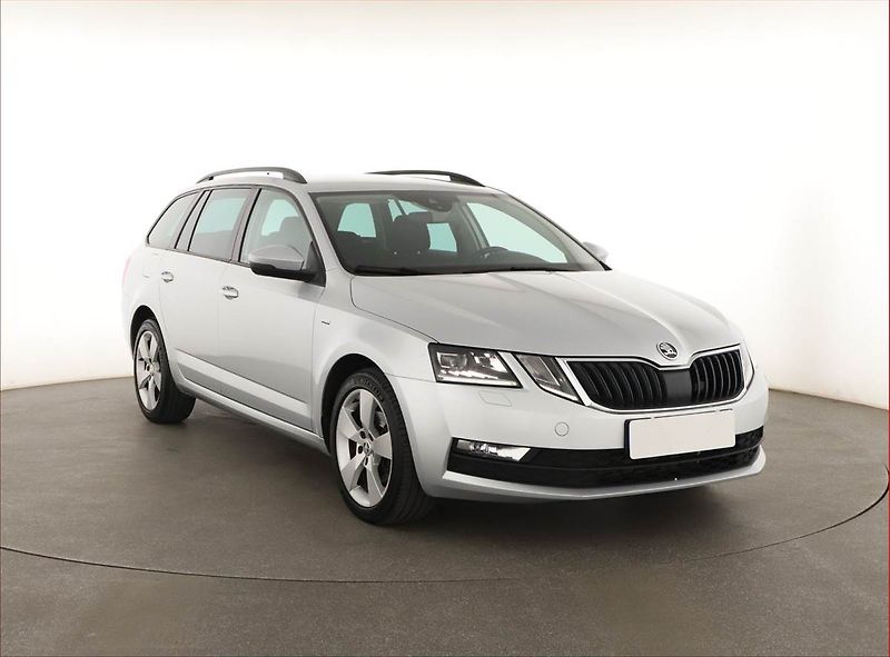 Škoda Octavia (2017) 2.0 TDI, Navi, Tempomat - fotografie inzerátu