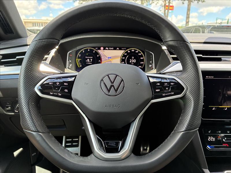 Volkswagen Arteon 2,0 TSI 206 KW,R-LINE,KŮŽE - fotka 17 z 31