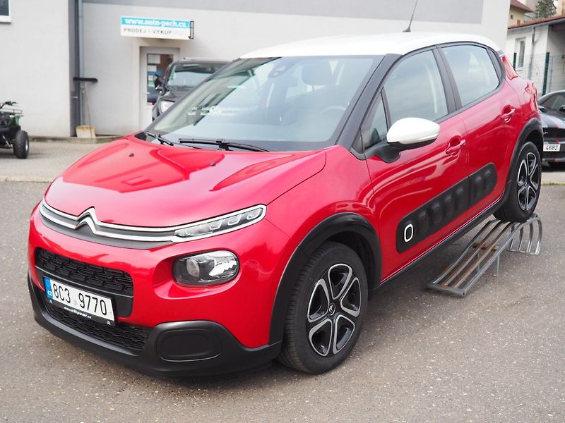 Citroën C3 (2019) 1.2 PureTech Feel - fotka 1 z 34