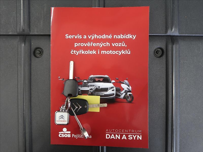 Citroën C3 1,4 i Pluriel - fotka 27 z 33