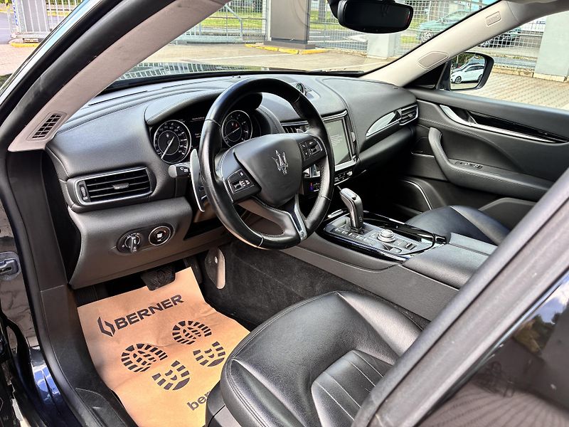 Maserati Levante 2.0l 243kW GT Hybrid 4x4       - fotka 9 z 41