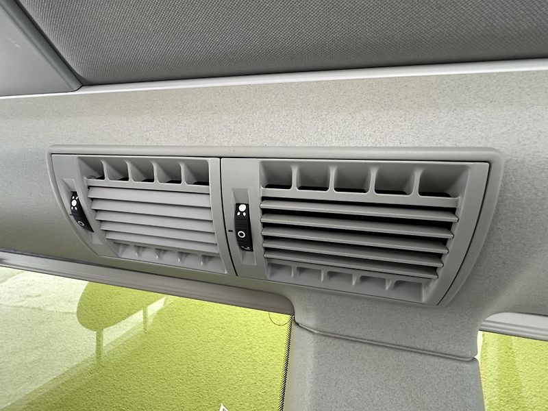 Volkswagen California (2011) Beach /103kW *1.Maj.*5.Míst*TZ - fotka 27 z 41