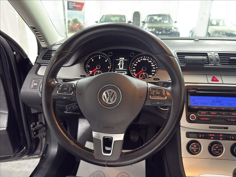 Volkswagen Passat 2,0   TDI 103KW BEZ KOROZE TOP - fotka 9 z 40