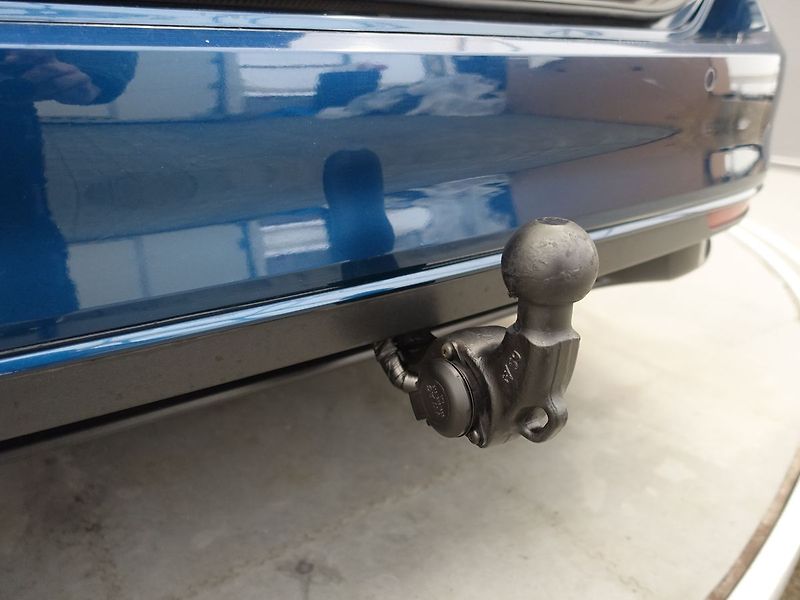 Volkswagen Passat 2.0 TDi LED SVĚTLA, ACC, DSG - fotka 28 z 38