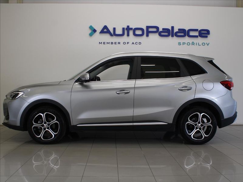 MG ZS 1,5 i 85kW Elegance 9785km. ČR - fotka 5 z 26