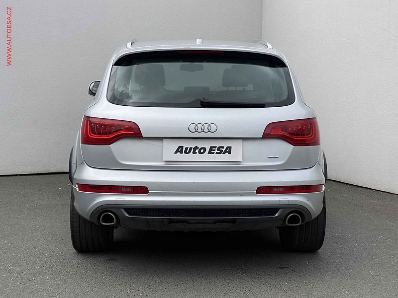 Audi Q7 (2014) 3.0TDi quattro, 7míst, ČR, S - fotka 5 z 20