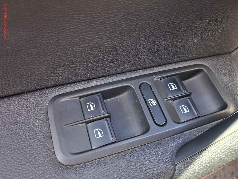 Škoda Yeti (2013) 1.4 TSi, Elegance, DSG - fotka 15 z 20