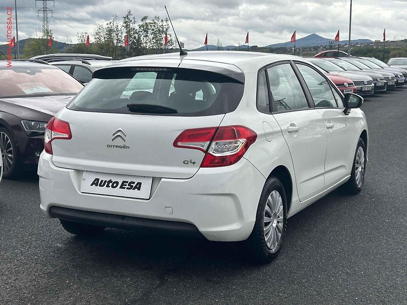 Citroën C4 (2013) 1.4i 16V - fotka 4 z 15