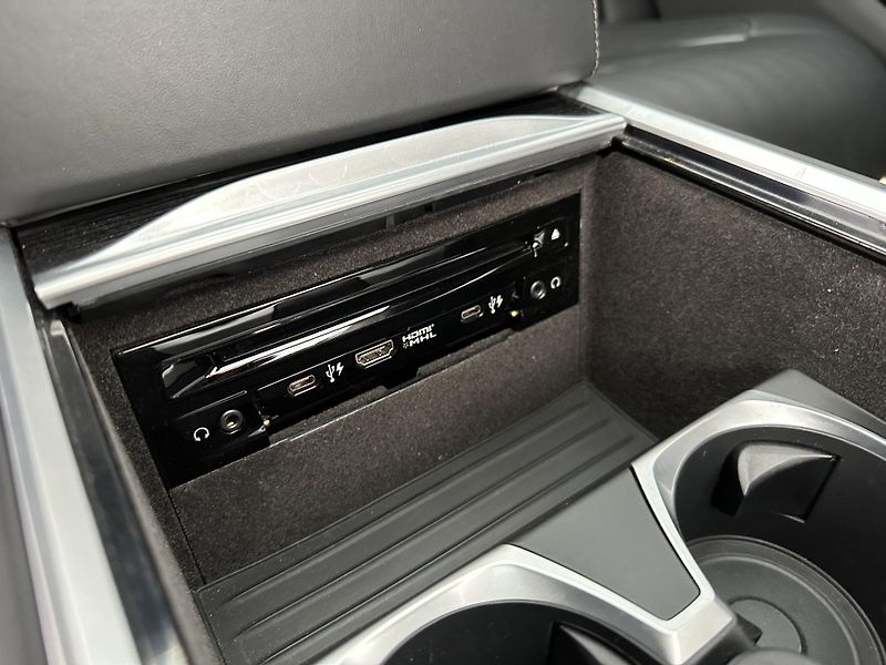 BMW Řada 7 (2019) BMW 745Le xDrive LONG aut. ser - fotka 21 z 57
