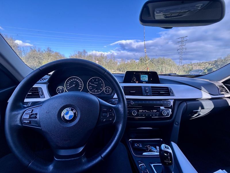 BMW Řada 3 (2017) BMW 320d 140kw 190ps Vebasto - fotka 2 z 8