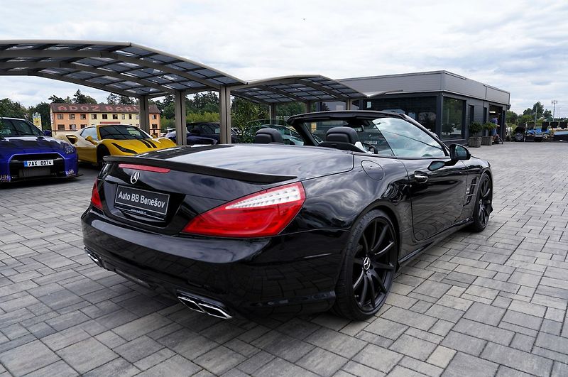 Mercedes-Benz SL 63 AMG Performance/ČR/570PS - fotka 12 z 50