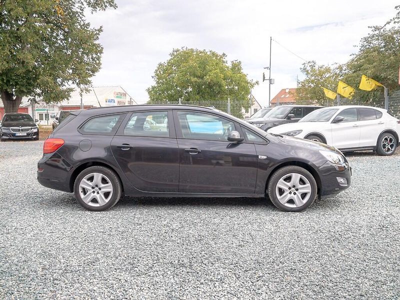 Opel Astra (2012) 1.4i 16V 74KW – SERVISKA - fotka 4 z 45