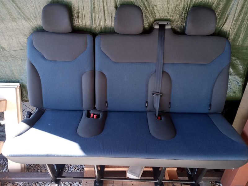 Renault Trafic 2,0 D 9 MÍST, TZ, kamera ! - fotka 28 z 28