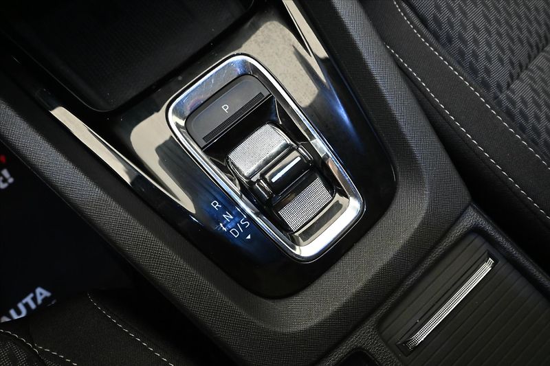 Škoda Octavia 2,0 TDI 110 kW DSG MATRIX LED - fotka 23 z 33