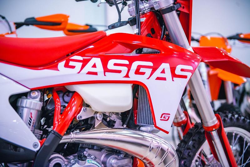 GASGAS EC 250 Racing (2022) EC 250 TPI 2T - fotka 39 z 49