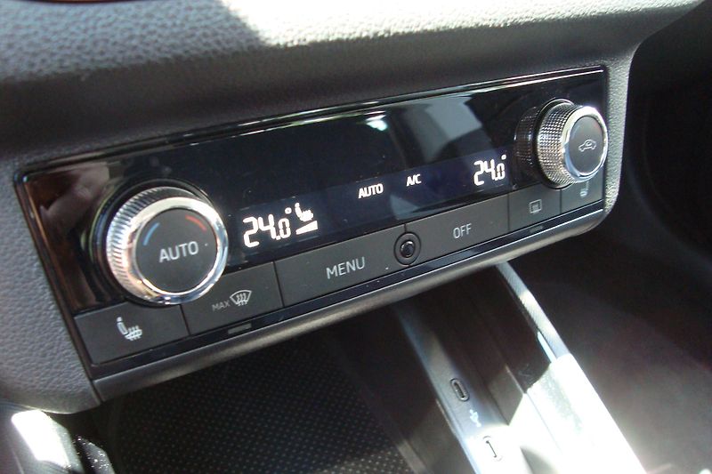 Škoda Kamiq (2020) Style 1.0 TSi,ČR,1Maj.S.Kniha - fotka 55 z 74