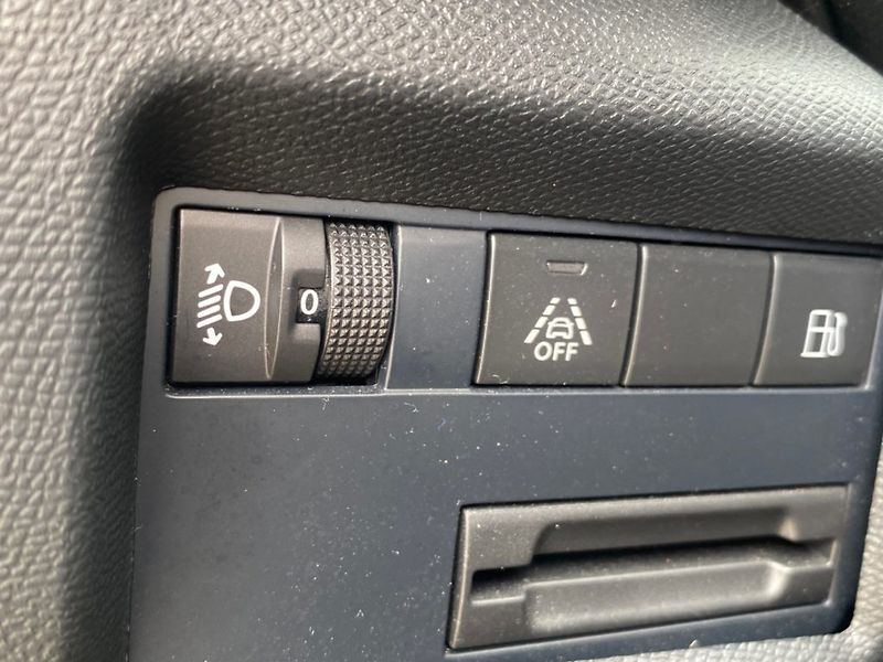 Citroën C5 Aircross (2023) Shine 1,6 PLUG-IN 225 EAT8 - fotka 25 z 32