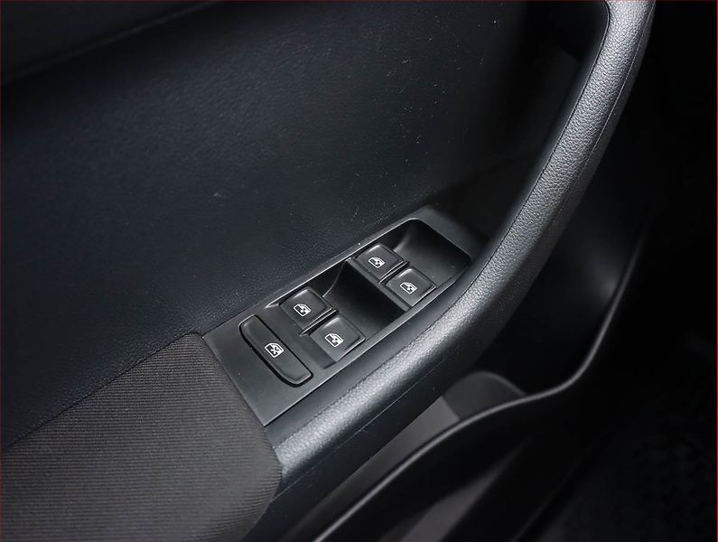Škoda Fabia (2019) Ambition Plus 1.0 TSI - fotka 18 z 19
