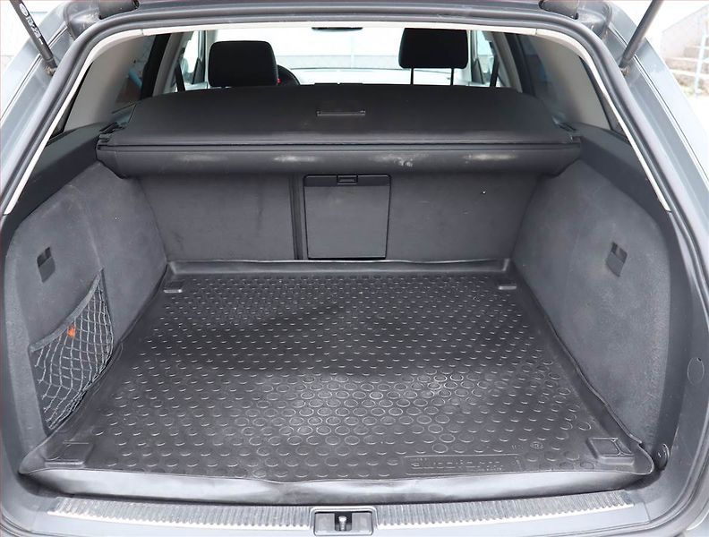Audi A4 (2005) 2.0 TDI, Automat, Xenony - fotka 13 z 15