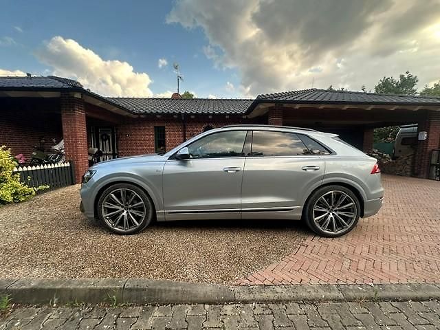 Audi Q8 (2023) Audi Q8 50 TDi quattro 3,0 TD - fotka 4 z 22