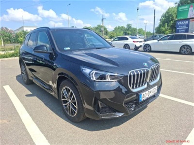 BMW X1 sDrive18i - fotka 4 z 8