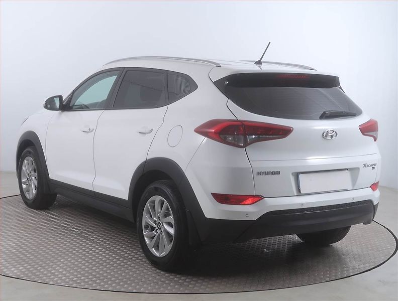 Hyundai Tucson (2017) 1.7 CRDi, Serv.kniha, Navi - fotka 4 z 15