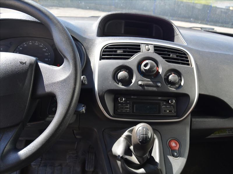 Renault Kangoo - fotka 15 z 16