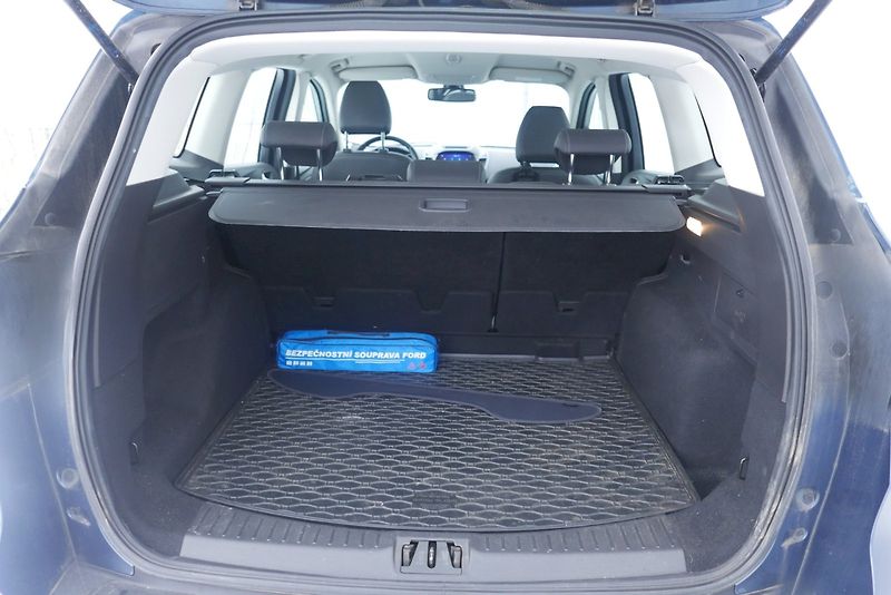 Ford Kuga (2019) 2.0 TDI 110kW M6° Titanium Plu - fotka 31 z 33