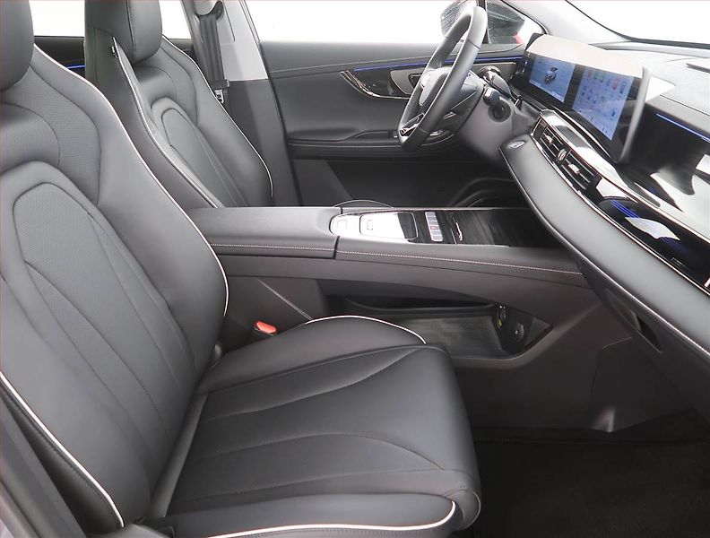 Omoda 5 (2025) Comfort 1.6 T - fotka 9 z 17