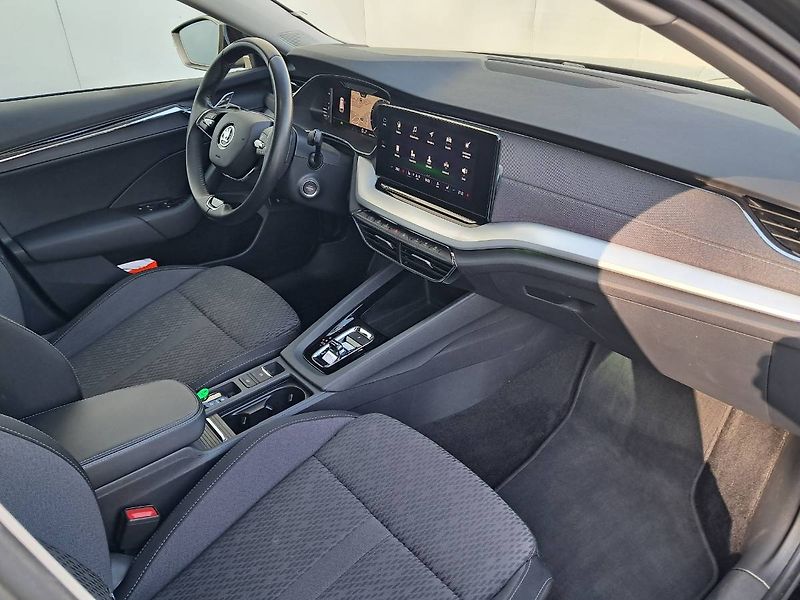 Škoda Octavia (2023) COMBI IV STYLE Plus 2.0 TDI / - fotka 22 z 29