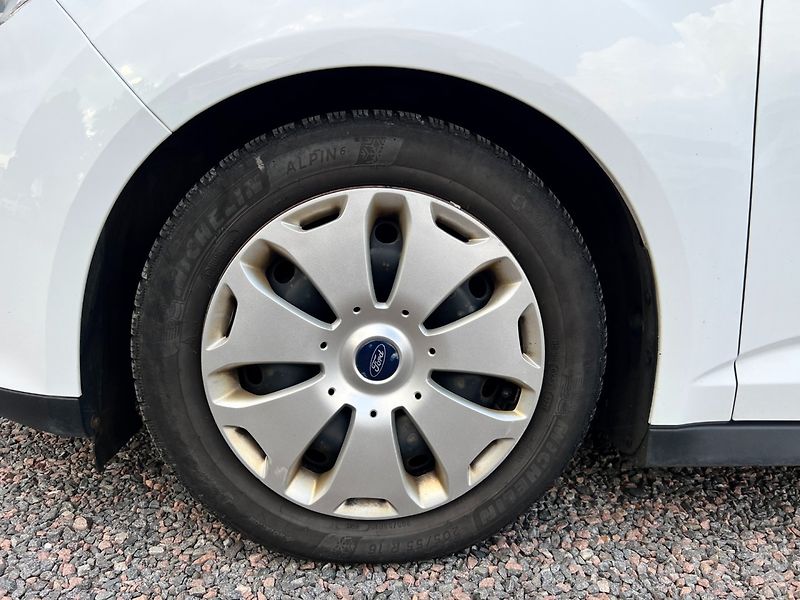 Ford C-MAX (2018) 1.5d 77 kW - fotka 10 z 20