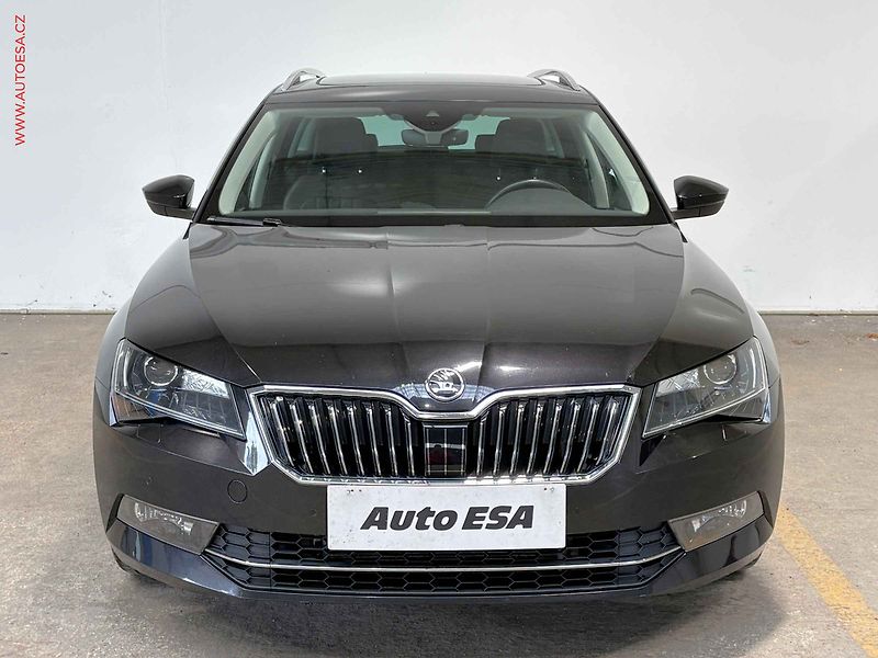 Škoda Superb (2019) 2.0 TDi 4x4, Style, DSG, - fotka 2 z 17