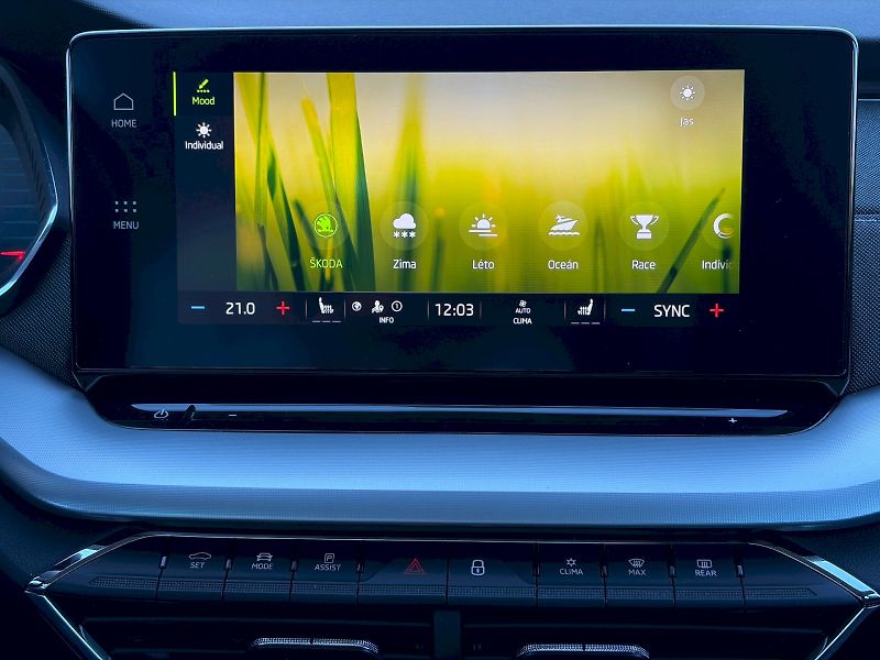 Škoda Octavia (2022) 1.5 TSI / 110kW / STYLE - fotka 33 z 35