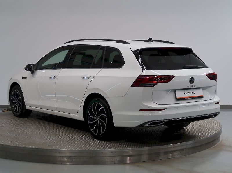 Volkswagen Golf (2022) STYLE 2.0TDI 110KW DSG - fotka 7 z 38