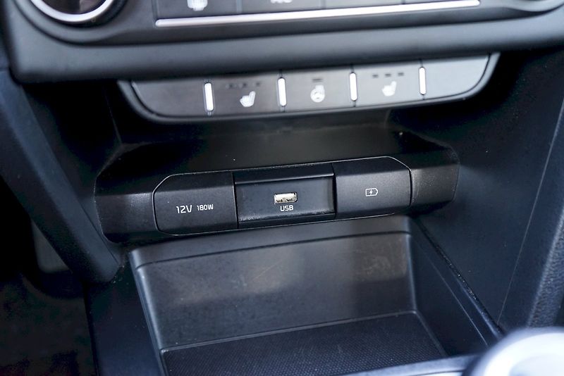 Kia Ceed (2021) T-GDI Spin - fotka 16 z 24