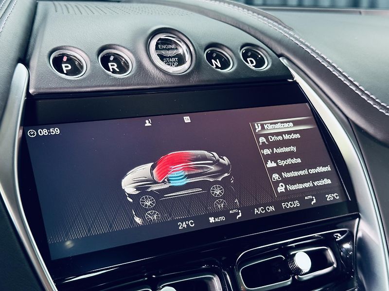 Aston Martin DBX (2021) 550*AIR*XENON.GREY*TOP - fotka 34 z 48