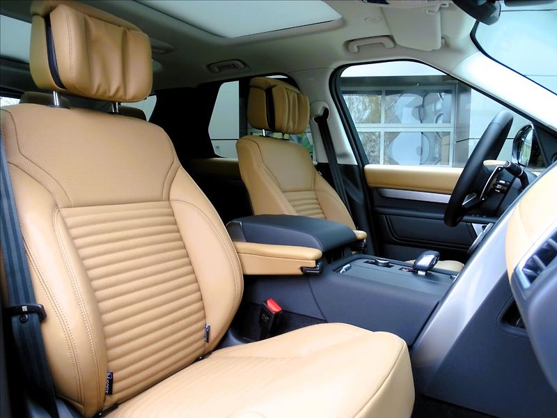 Land Rover Discovery (2026) 3,0 D350 TEMPEST Edition* - fotka 36 z 41