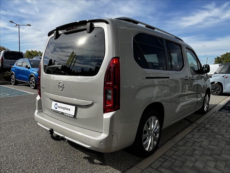 Opel Combo 1,2   LIFE XL EAT8 - fotka 3 z 26
