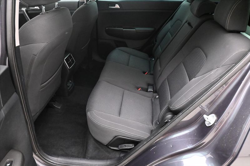 Kia Sportage 1,6 T-GDI 130 kW AWD AT - fotka 14 z 30