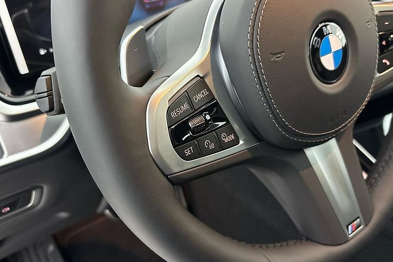 BMW X7 xDrive40d - fotka 20 z 24