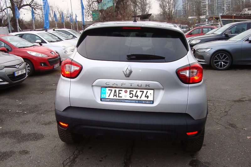 Renault Captur (2017)  0.9 Limited - fotka 61 z 66