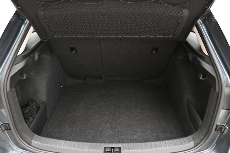 Škoda Scala 1,6 TDI 85 kW DSG Ambition Zár - fotka 10 z 29