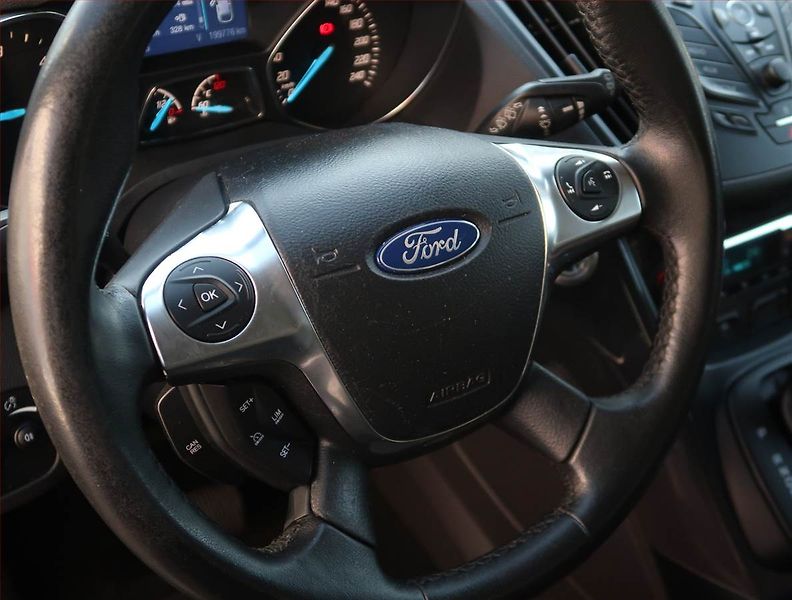 Ford Kuga (2013) Titanium 2.0 TDCi, 4X4 - fotka 20 z 22