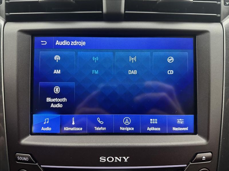 Ford Mondeo 2,0 110kW AT NAVI DPH LED ACC - fotka 21 z 41