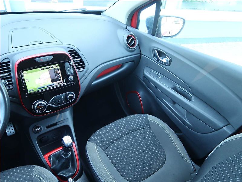 Renault Captur (2017) Intens 1.2 TCe, Serv.kniha - fotka 8 z 19