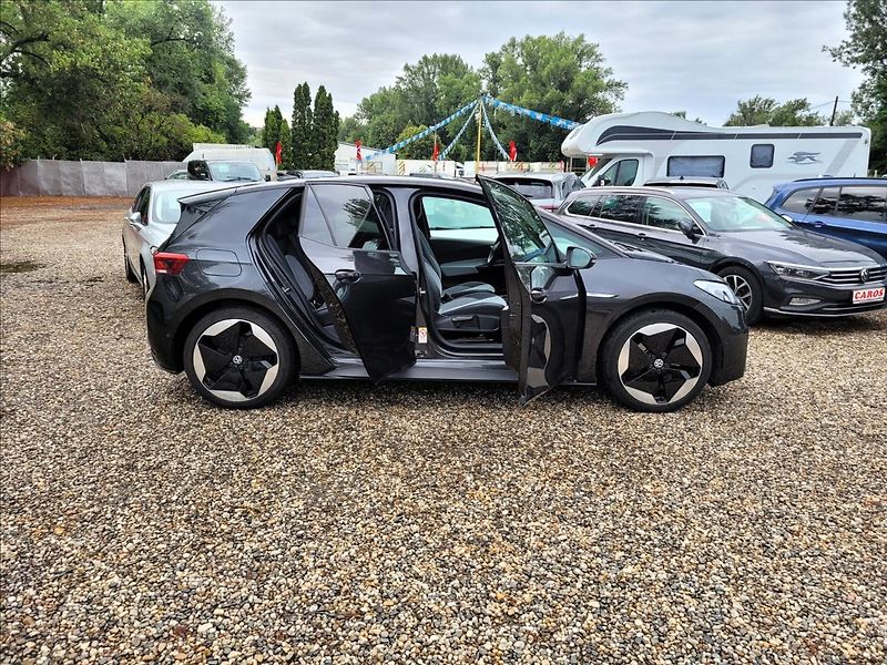 Volkswagen ID.3 SOH 92%,150kw,tepelko,tažné - fotka 17 z 48