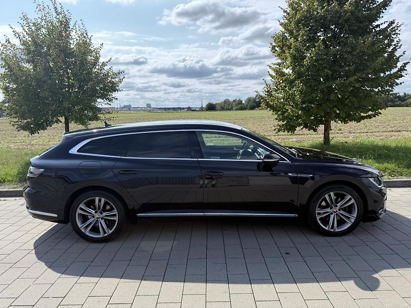 Volkswagen Arteon Shooting Brake (2022) R-LINE 4x4 DSG 1.majitel - fotka 4 z 42