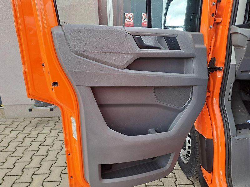 Volkswagen Crafter (2019) 2.0 TDI, ZÁRUKA - fotka 15 z 25